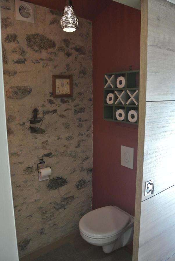 Les Epis Du Vent Bed and Breakfast Adilly Exteriör bild