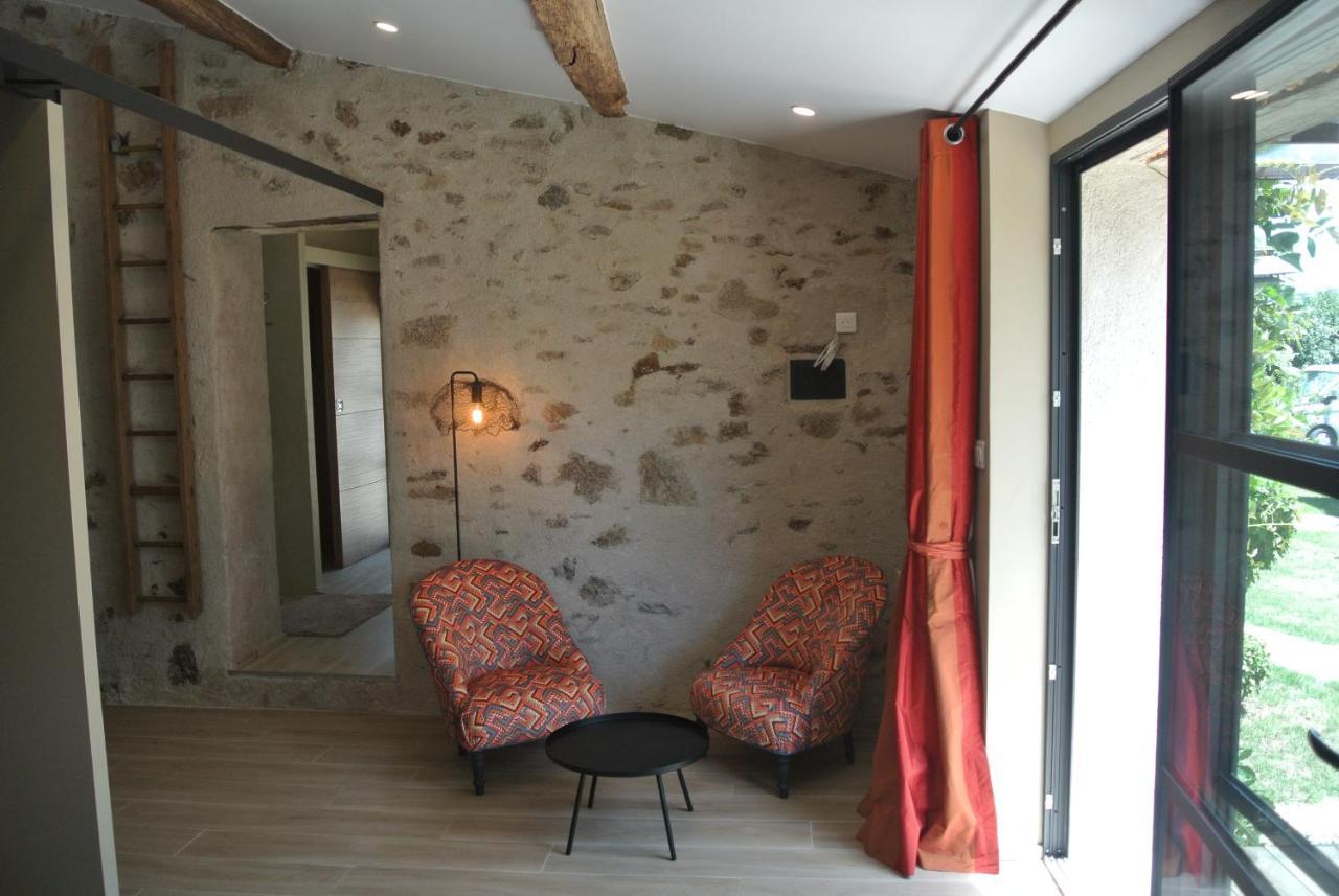 Les Epis Du Vent Bed and Breakfast Adilly Exteriör bild