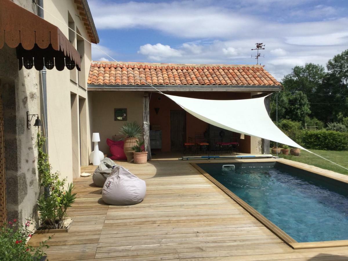 Les Epis Du Vent Bed and Breakfast Adilly Exteriör bild
